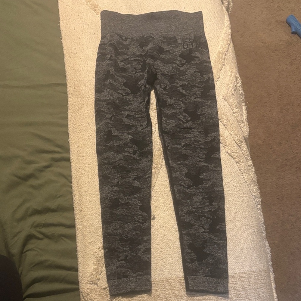 Gymshark Camo Leggings - Gray and Black